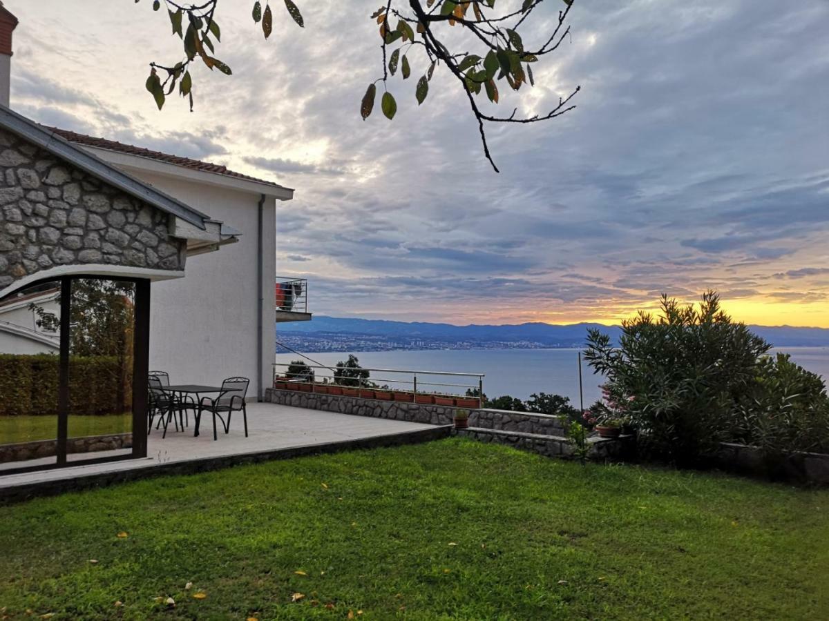 Apartments Villa Ceric Lovran Εξωτερικό φωτογραφία