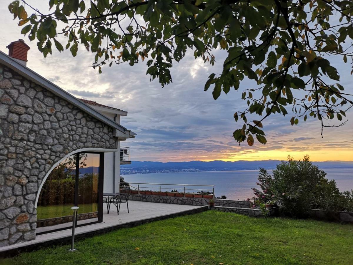 Apartments Villa Ceric Lovran Εξωτερικό φωτογραφία
