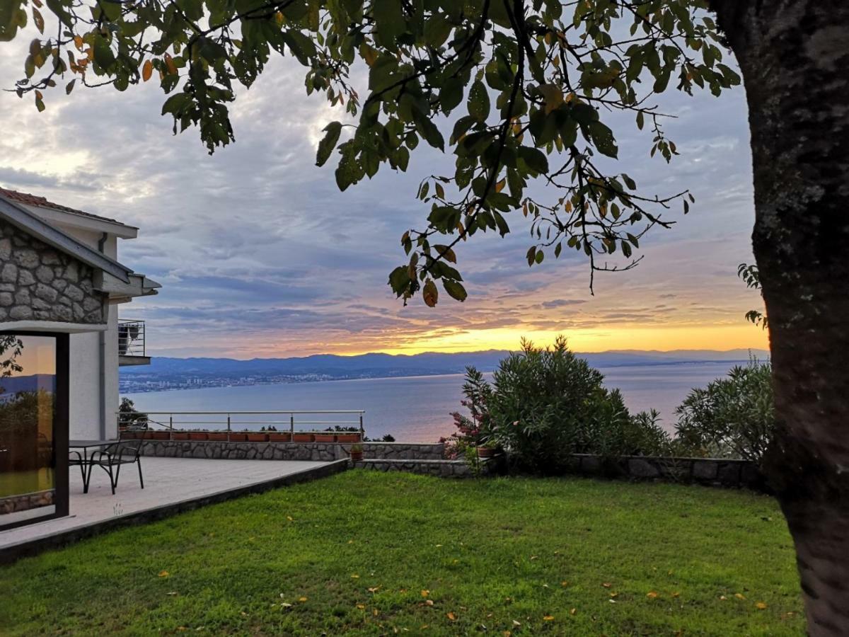 Apartments Villa Ceric Lovran Εξωτερικό φωτογραφία